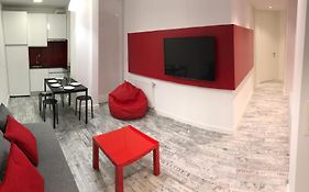 Smart-Tech Plaza Apartment